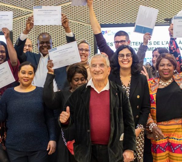 Les Transmetteurs s’engagent pour la formation des accompagnant(e)s à domicile de personnes âgées