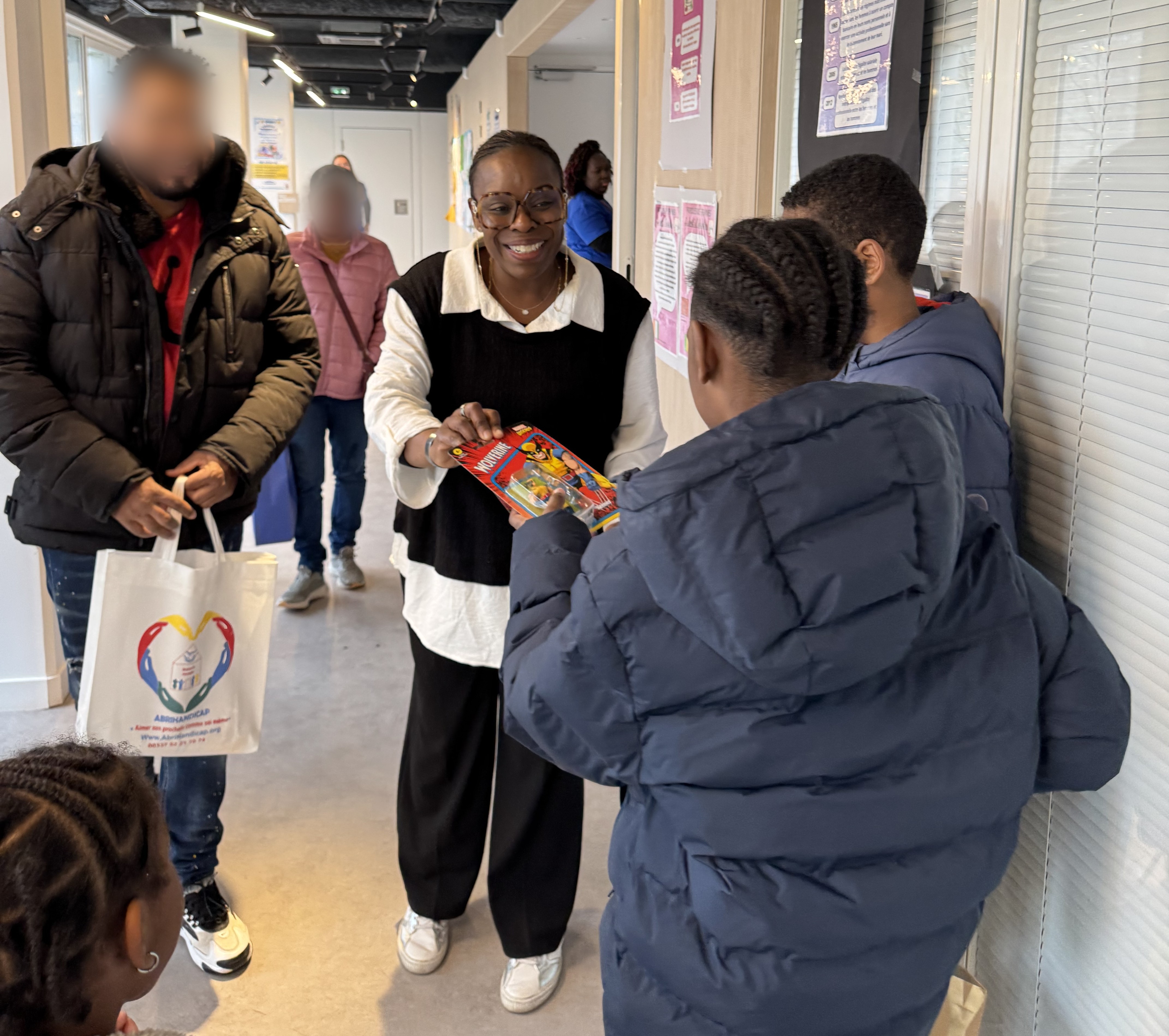 V.I.V.A Aidants : soutenir ceux qui vivent le handicap comme leurs familles et proches aidants